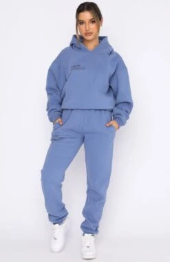She's A Baddie Hoodie Dusk Blue -RD Style Shop 02.09.21 662 15bbee23 8de2 4caf b5c6 adc721e87019