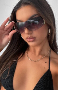 Zoey Sunglasses Black 13 Zoey Sunglasses Black -RD Style Shop 09 06 2023 10 18 35