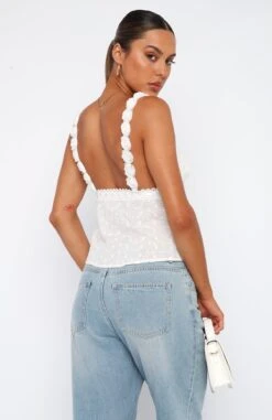 Hold You Close Crop White -RD Style Shop 27.4.2317999