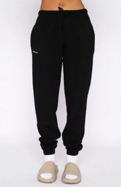 Not An Issue Sweatpants Black 8 Not An Issue Sweatpants Black -RD Style Shop 28.04.22 1000
