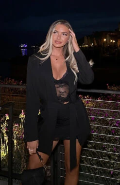 Confident Blazer Black