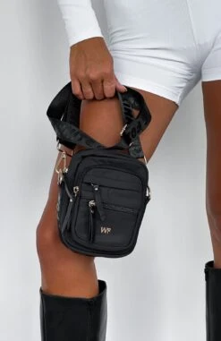 Artie Crossbody Bag Black 11 Artie Crossbody Bag Black -RD Style Shop ARTIE CROSS BODY 07.02.23 003