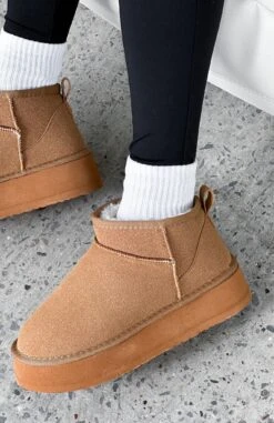 Jet Setter Platform Snug Boots Chestnut 14 Jet Setter Platform Snug Boots Chestnut -RD Style Shop JET SETTER PLATFORM 07.02.23 001