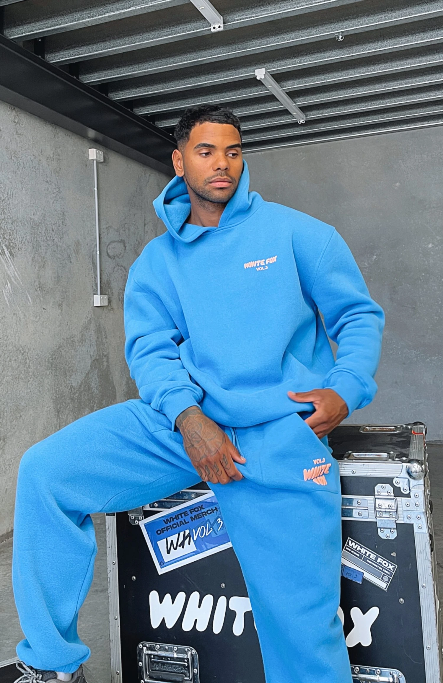 Offstage Hoodie Azure - Image 5