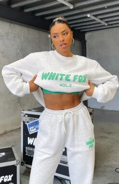 Offstage Sweater Glacier Grey 15 Offstage Sweater Glacier Grey -RD Style Shop OFFSTAGE SWEATER OFFSTAGE SWEATPANTS 05 10 21 0009